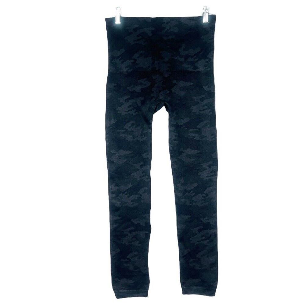 Spanx Pants Womens 1X Gray Black Camo Look at Me Now Seamless Cropped Leggings